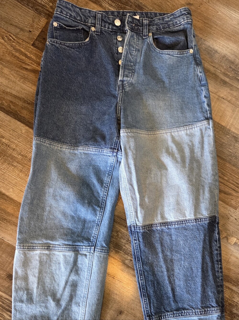 Patchwork Two-Tone Button Fly Denim Jeans By DIVIDED Size 6